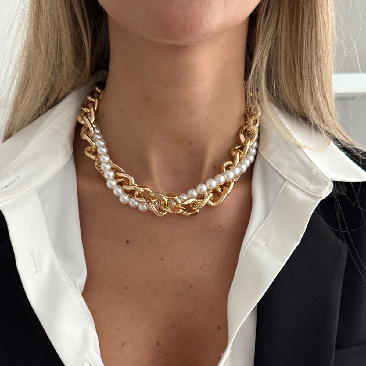 Pearl & Irregular Chain Layered Necklace
