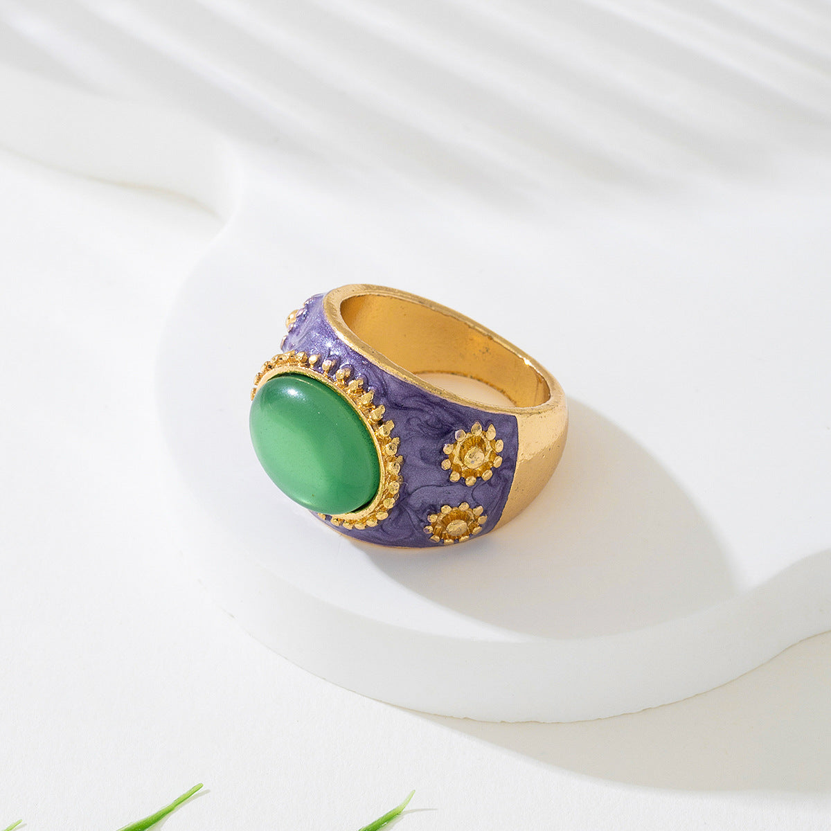 Planderful Vienna Verve Jewelry Set – Fashionable Retro Metal Design