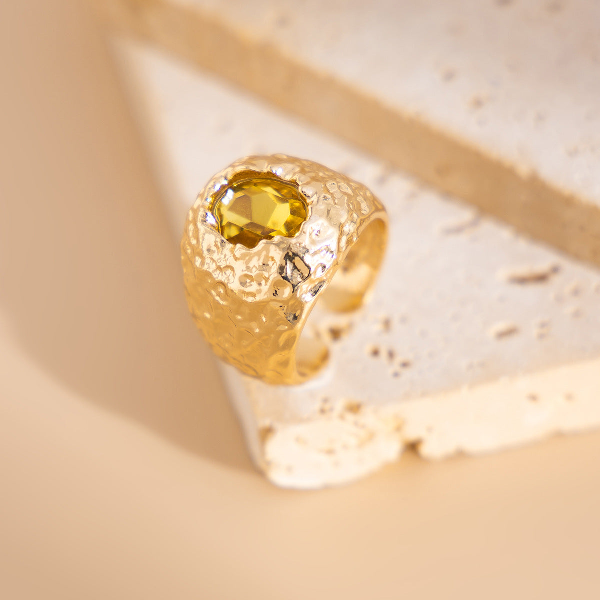 Planderful Vienna Verve Ring – Exaggerated Punk Geometric Design