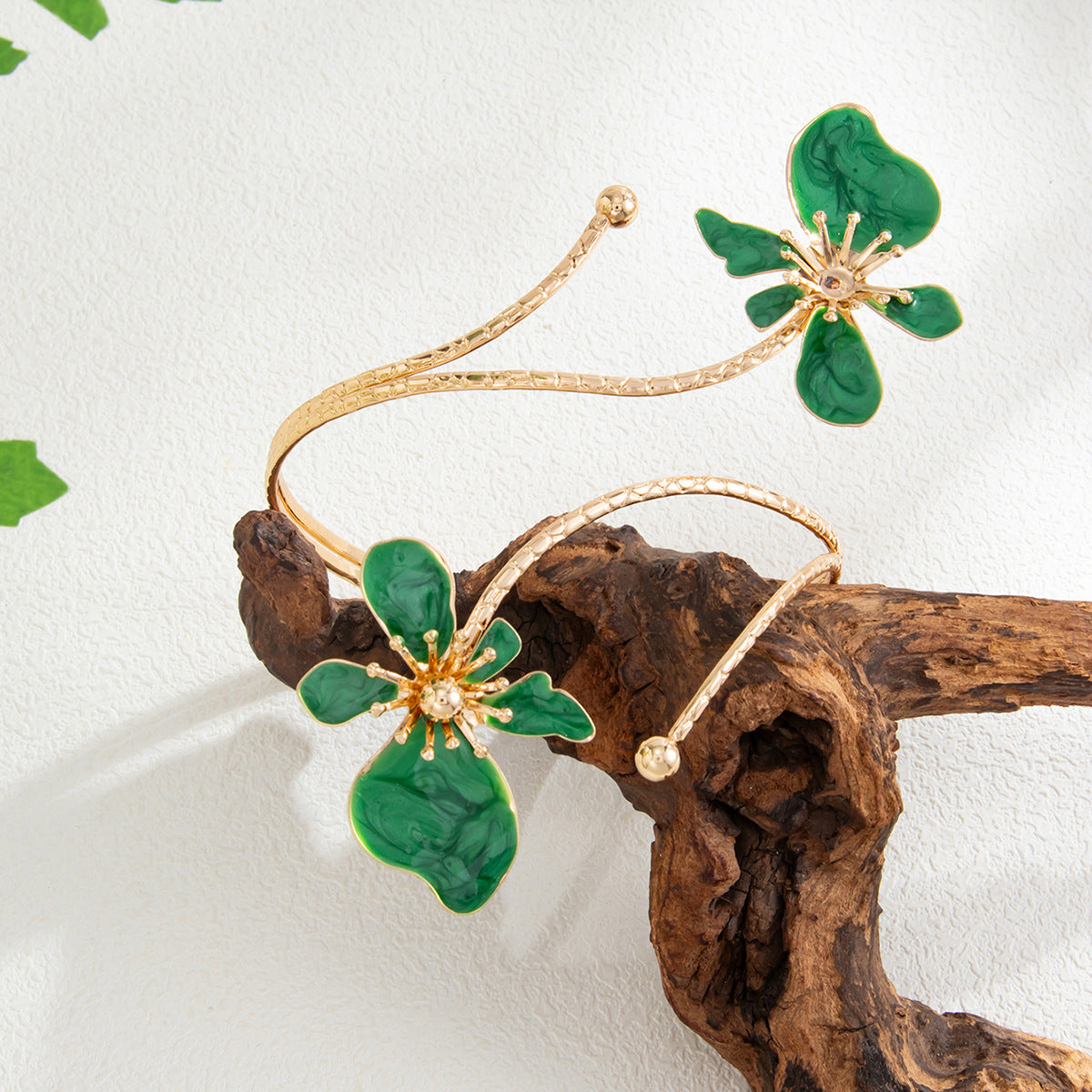 Planderful Vienna Verve Dripping Flower Open Arm Bracelet Adjustable Exotic Petal Winding Jewelry For Women