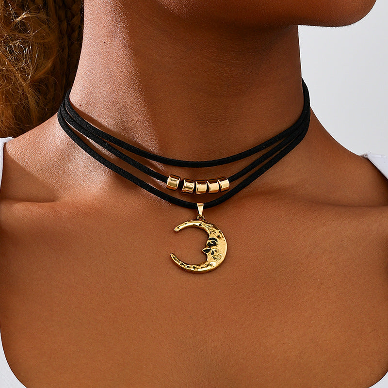 Planderful Vienna Verve Necklace – Elegant Three-Layer Crescent Moon Design
