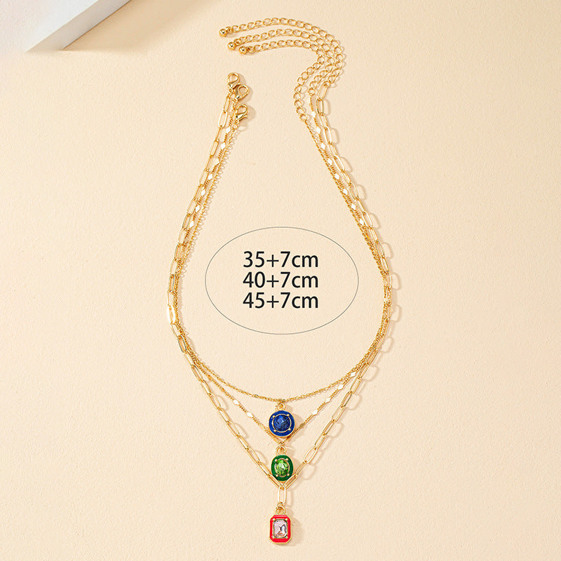 Luxurious Stacked Necklace with Unique Design and Stylish Collarbone Chain