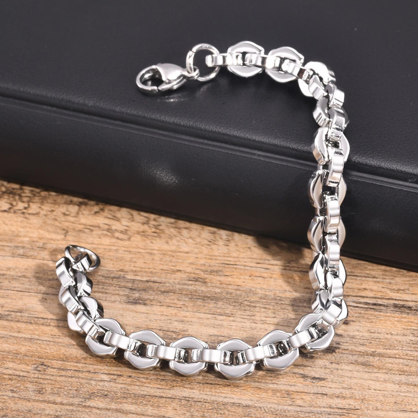 Planderful Interlocking Polygon Bracelet Stainless Steel