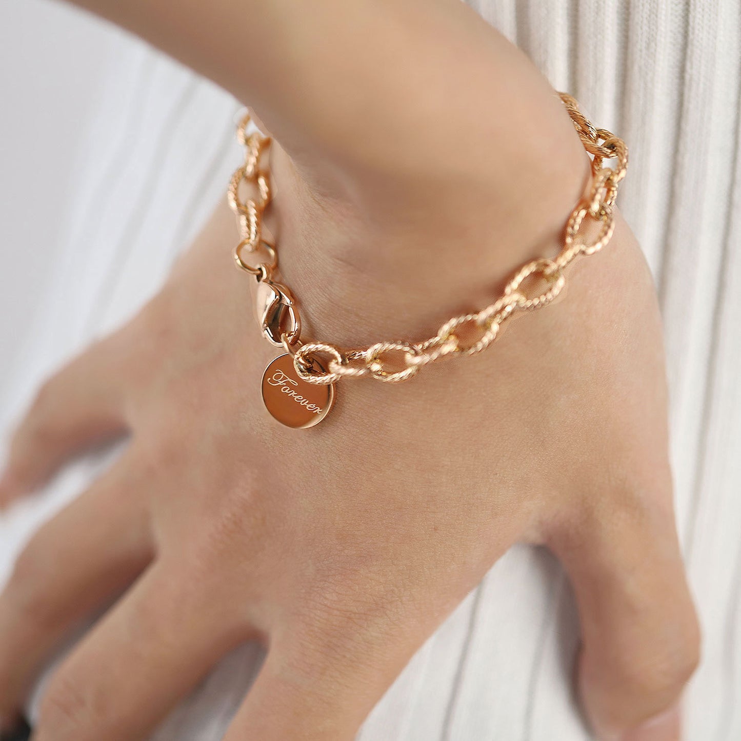 Planderful Jewelry Rose Gold Twist Bracelet