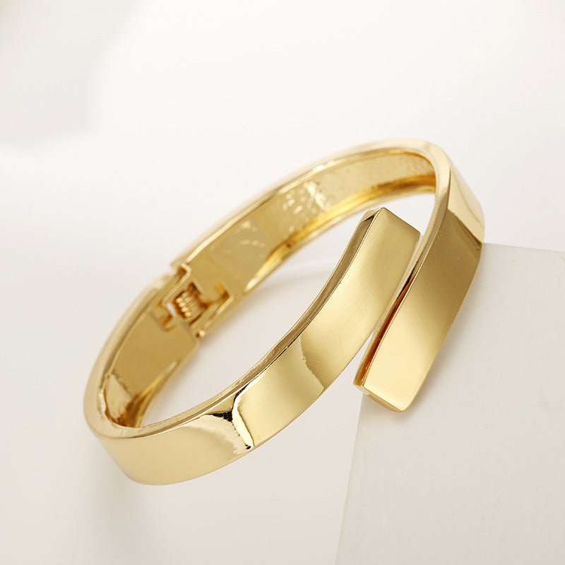 Glossy Irregular Gold Bracelet with Unique Personality Fashion Buckles