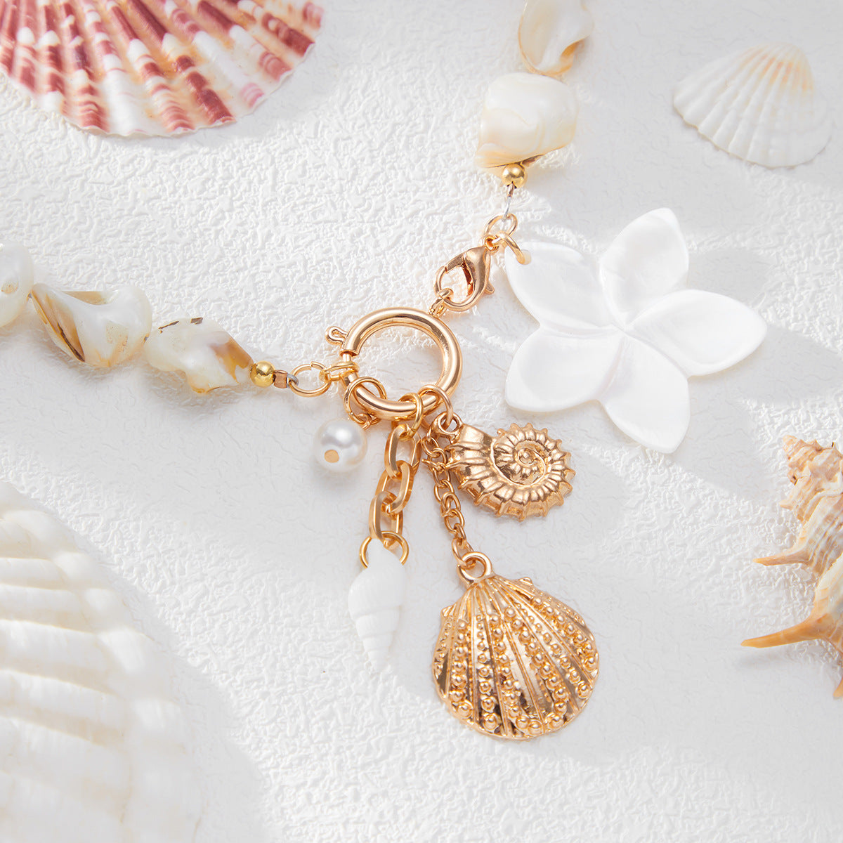 European and American ins marine wind heterosexual shell piece flower necklace female, holiday simple conch scallop pendant jewelry