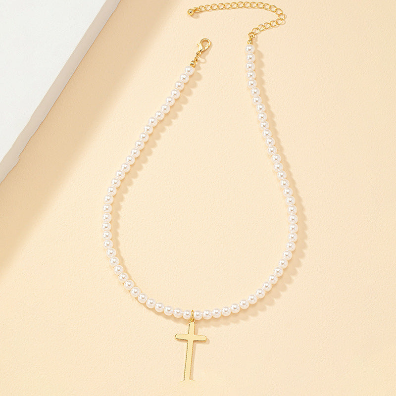 Trendy European-American Pearl Pendant Necklace for Fashionable Women