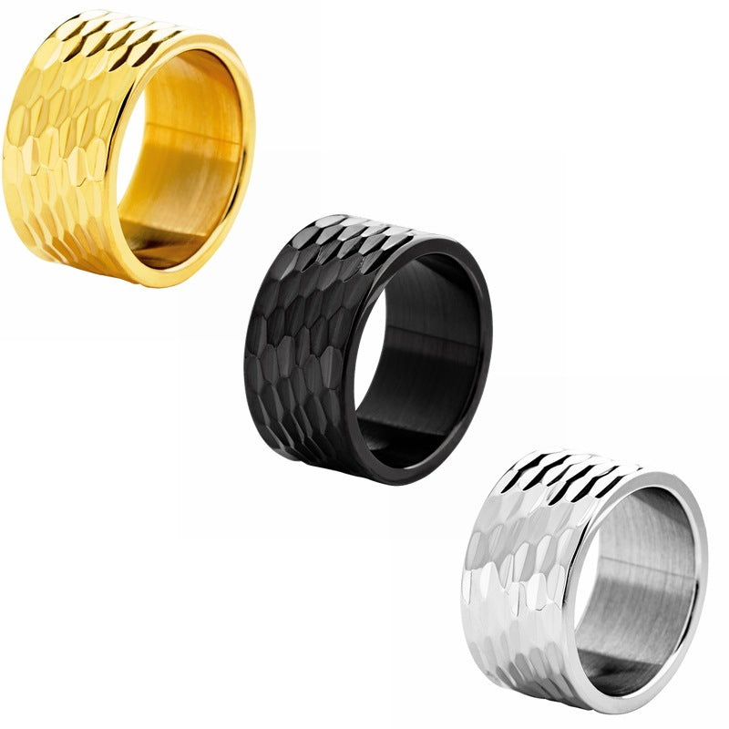 European and American Titanium Steel Beat Pattern Ring for Men