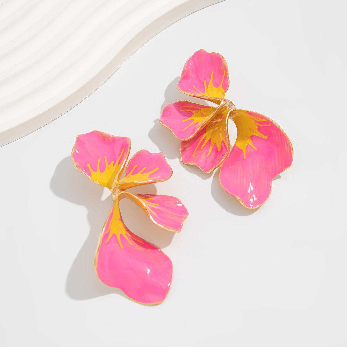 Planderful Vienna Verve Earrings – Irregular Petal Design with Pastoral Color