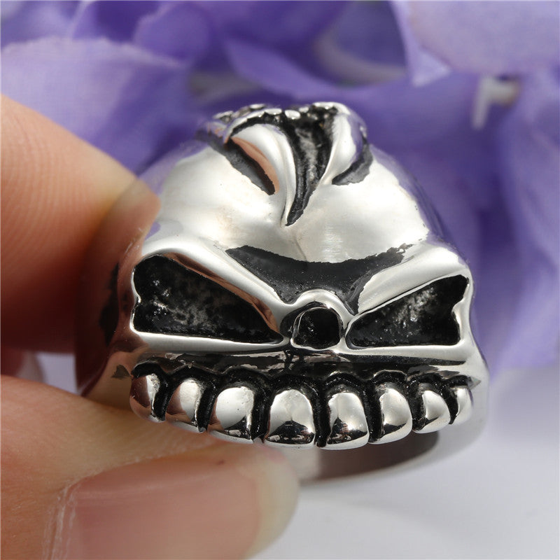 Titanium Steel Skull Ring for Men - Retro Punk Pirate Design in European and American Style