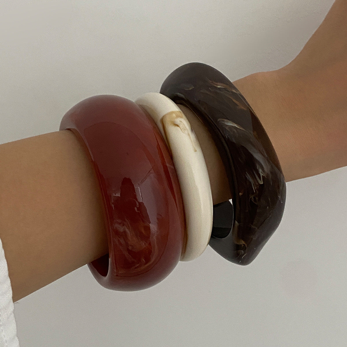 Planderful Maillard Style Bracelet For Women Irregular Wide Statement Hand Jewelry Vienna Verve Collection