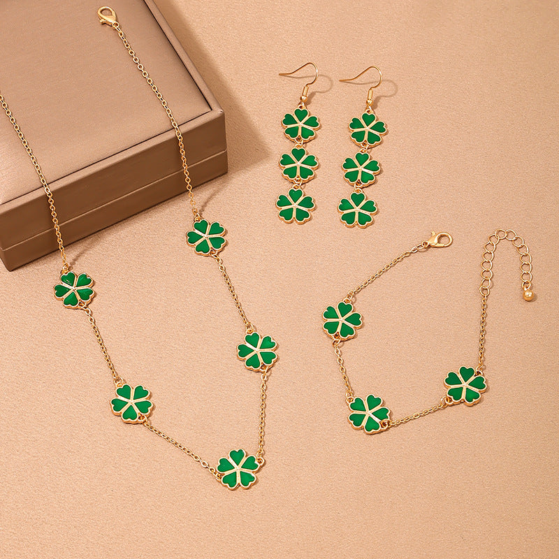 Metallic Clover Charm Jewelry Set with Green Petals - Vienna Verve Collection