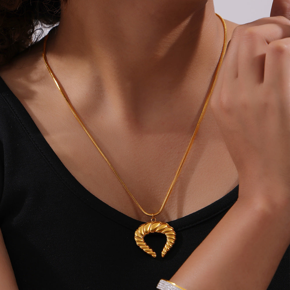 Unique Gold Plated Snake Bone Chain Necklace with Twist Texture Design