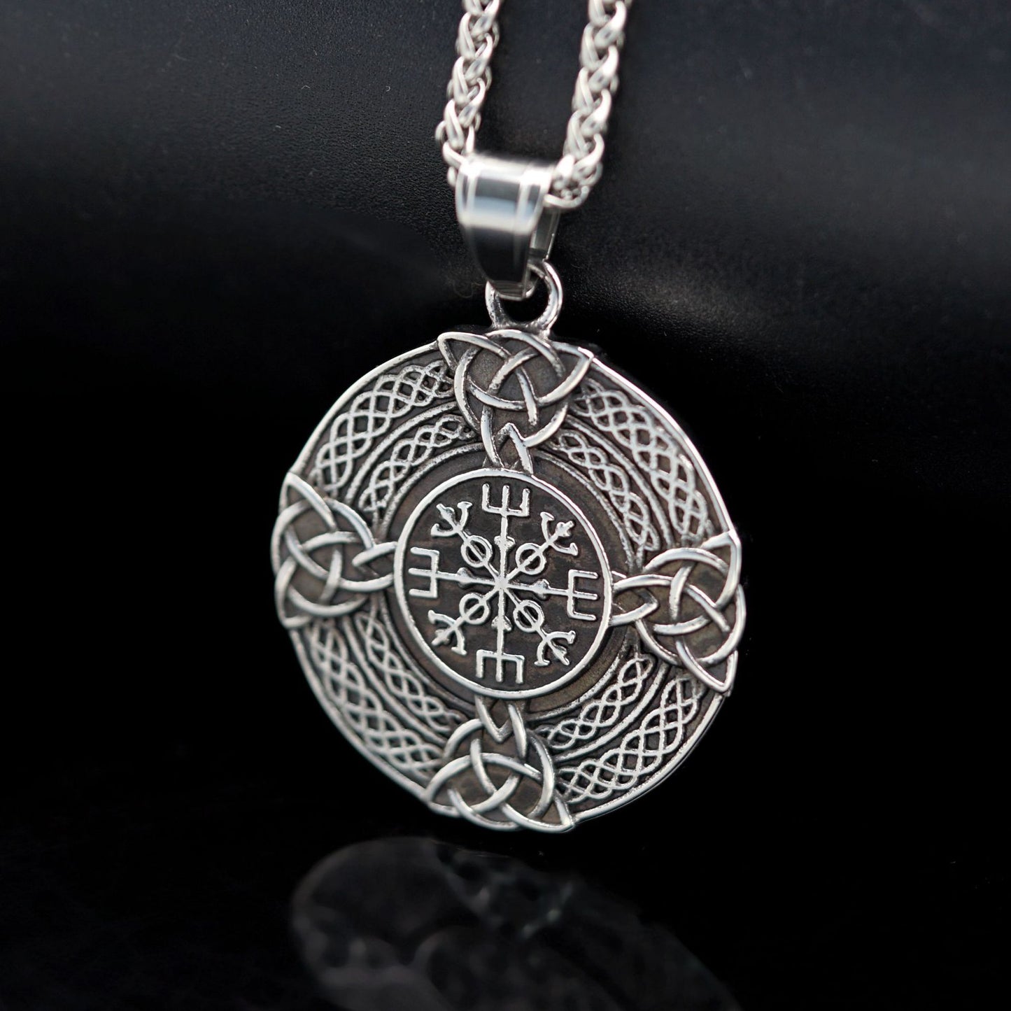 Steel Necklace – Vintage Nordic Celtic Knot Pendant