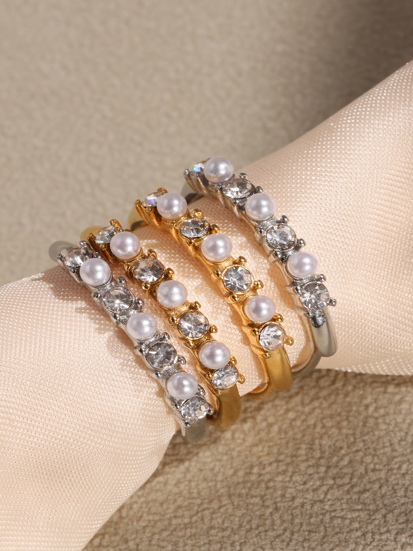 Planderful Unisex Stainless Zircon Ring Fade Resistant