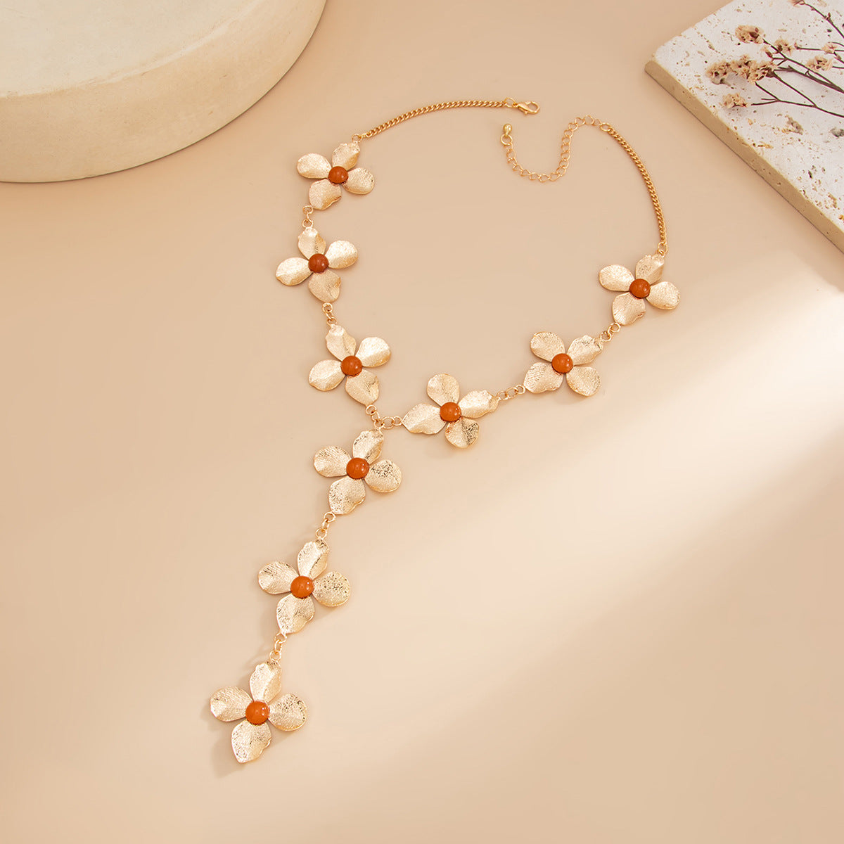 Four-Leaf Flower Y-Shaped Fringe Necklace