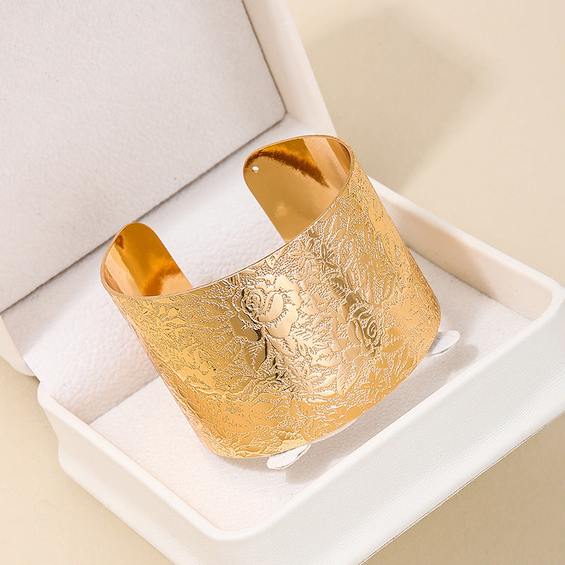 Extravagant Retro Patterned Open Bracelet from Vienna Verve Collection