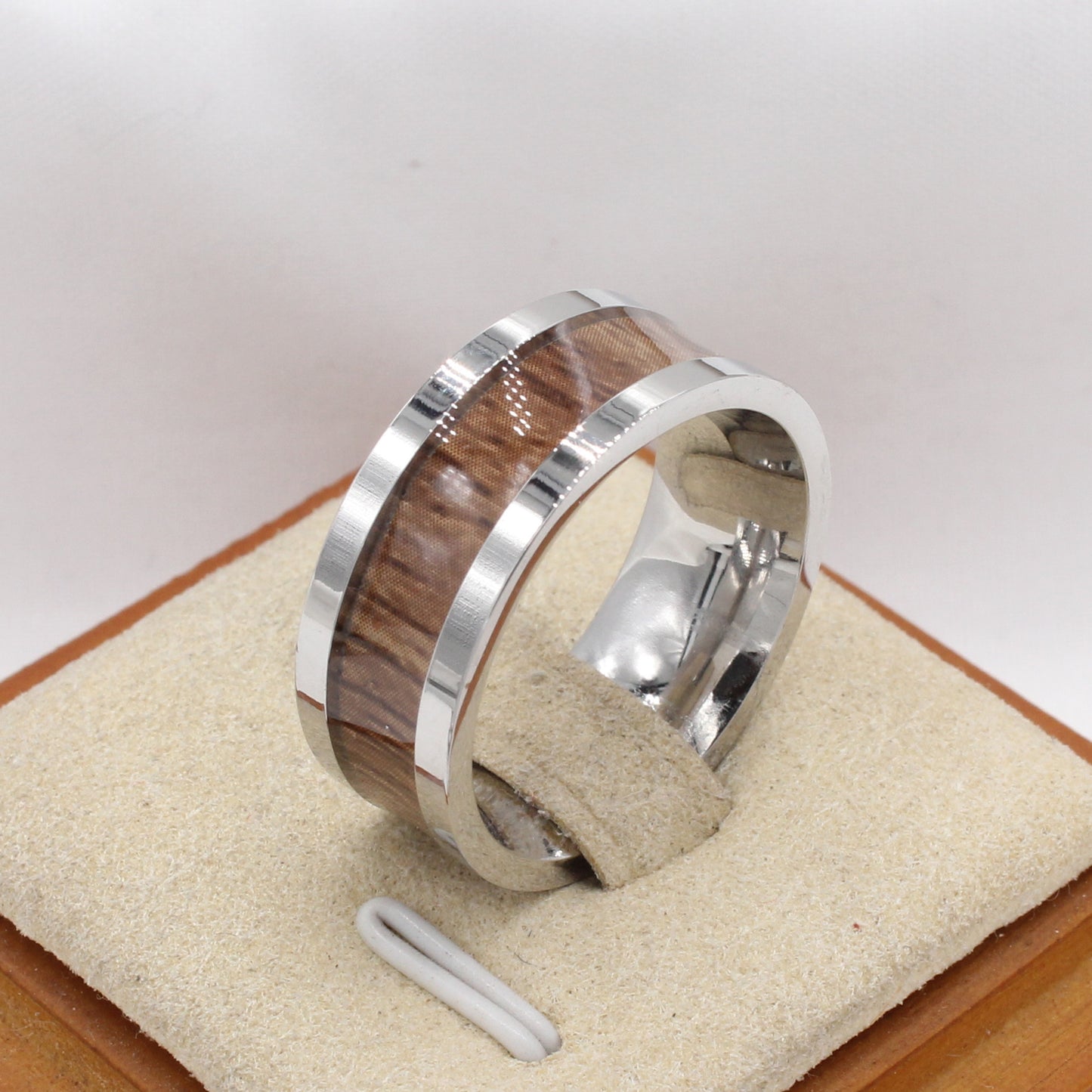 Planderful Jewelry Men's Titanium Steel Wood Grain Ring
