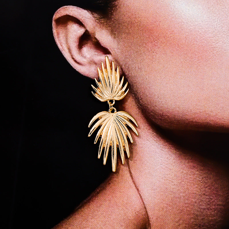 Exaggerated Fan-Shaped Tassel Earrings with Retro Maple Leaf Design