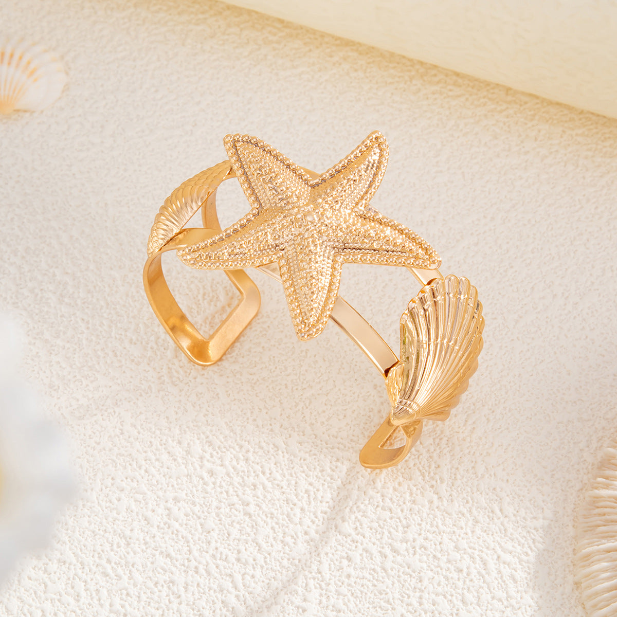 Planderful Vienna Verve Bracelet – Retro Exaggerated Ocean-Inspired Design