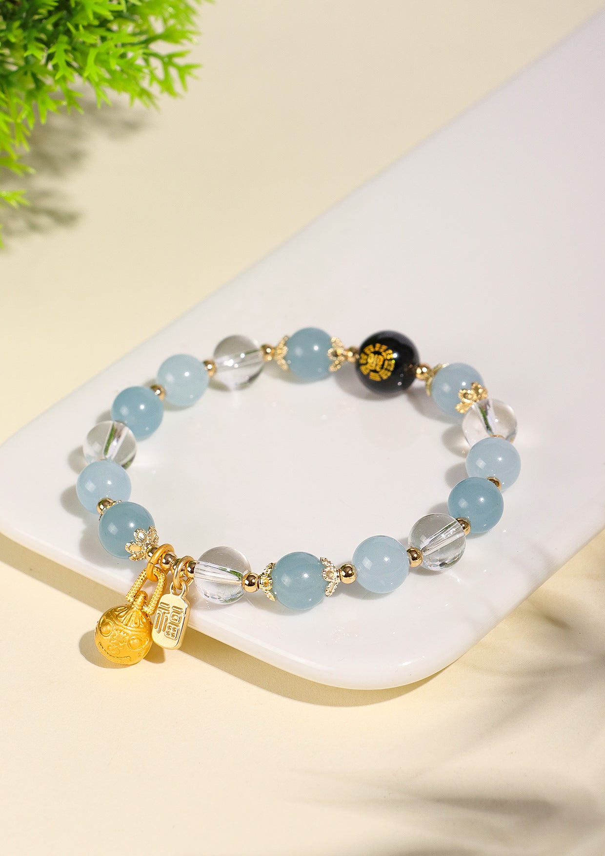Planderful Fortune's Favor Bracelet – Elegant Crystal Agate Design