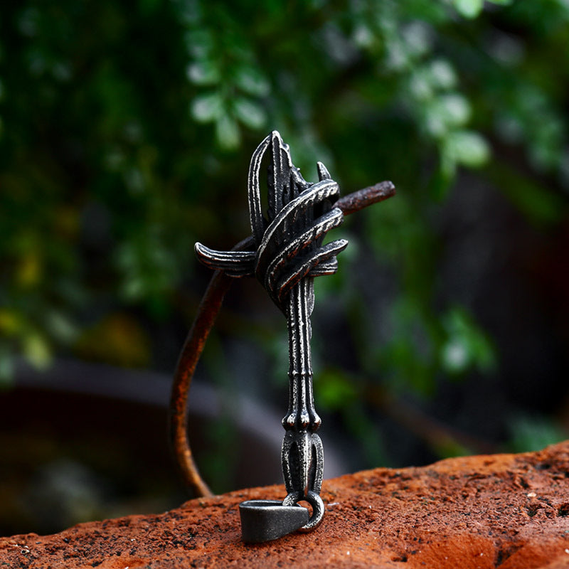 Titanium Steel Retro Broken Sword Pendant Jewelry for Men - Wholesale Film and Television Props