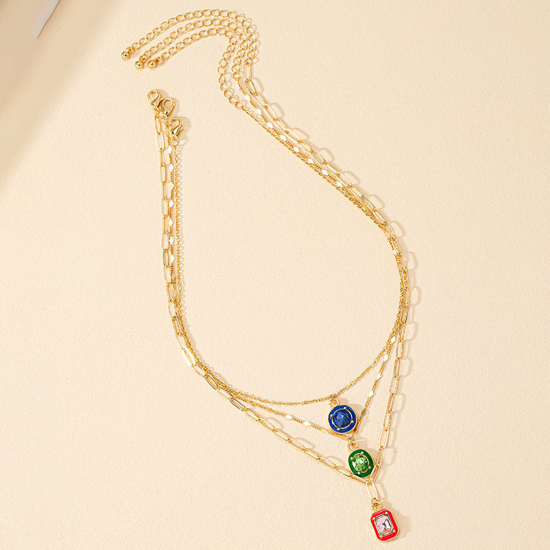 Luxurious Stacked Necklace with Unique Design and Stylish Collarbone Chain