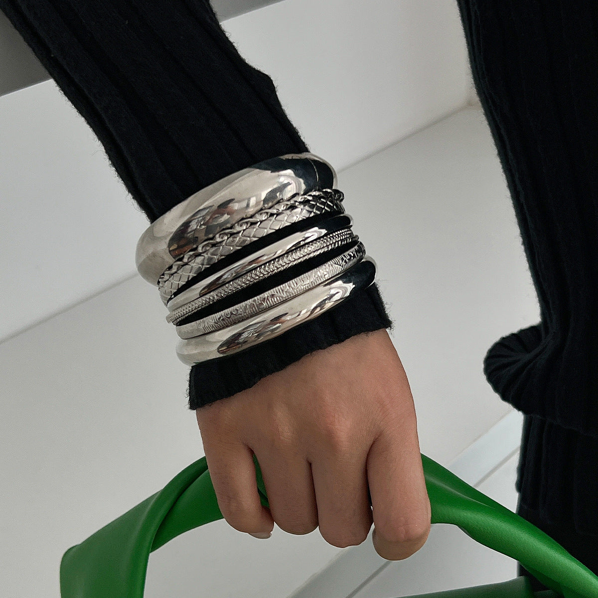 Bracelet Bracelet Retro Glossy Bracelet Set Exaggerated Snake Skin Threaded