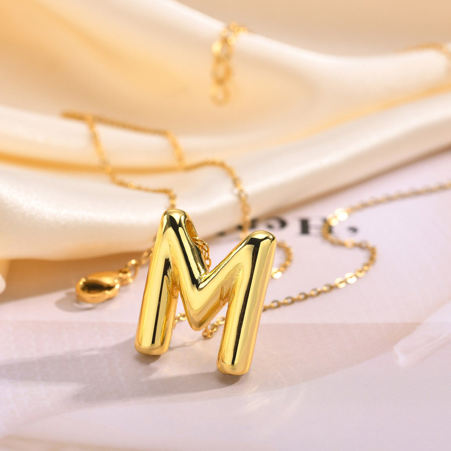 Fashion Personality English 26 Letter Necklace Jewelry for Women