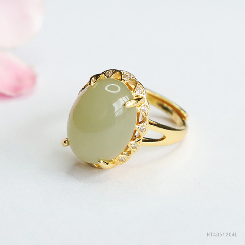 Qingshui Hetian Jade Claw-Set Ring
