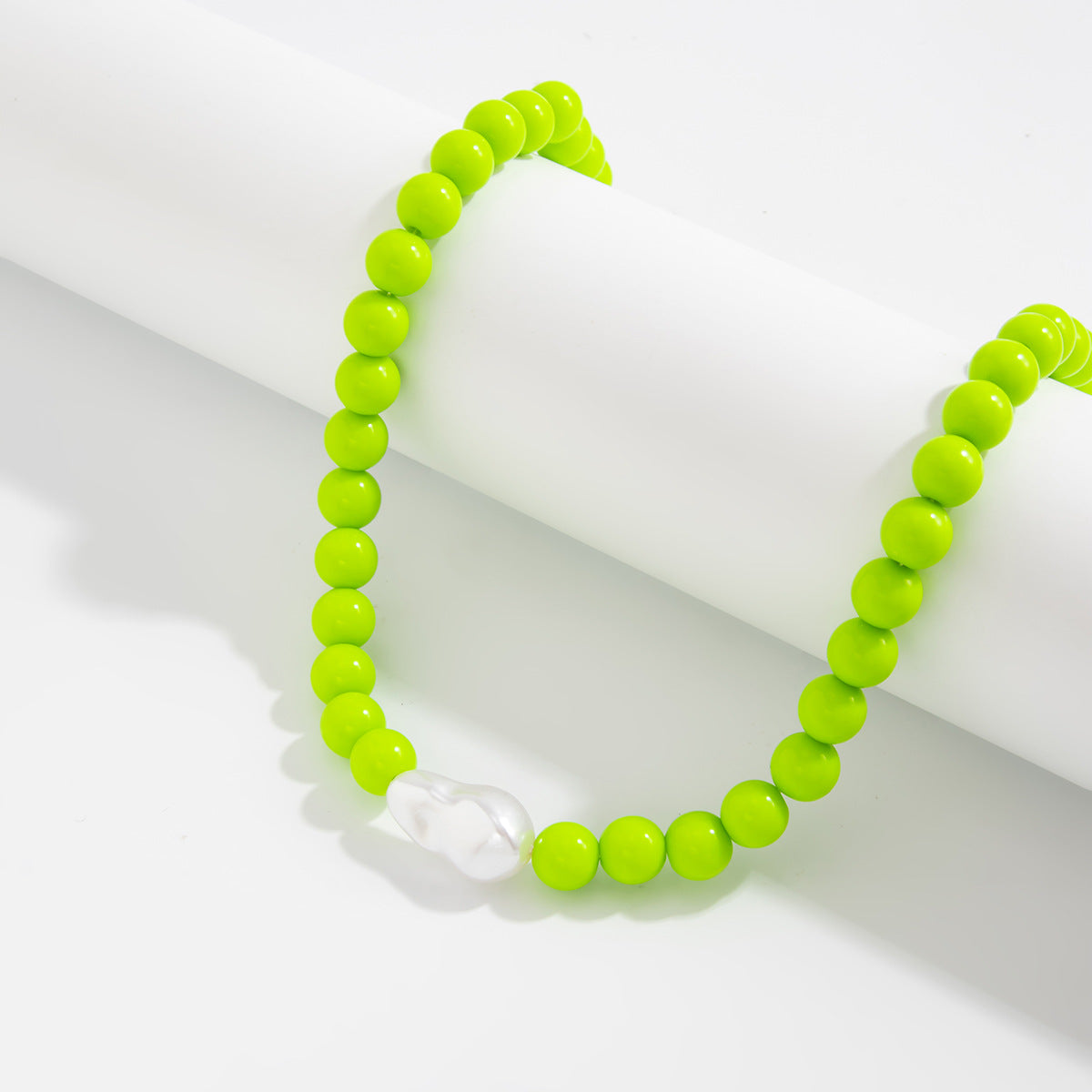 Colored Round Beads Pearl Necklace Dopamine Beaded Holiday Wind Necklace