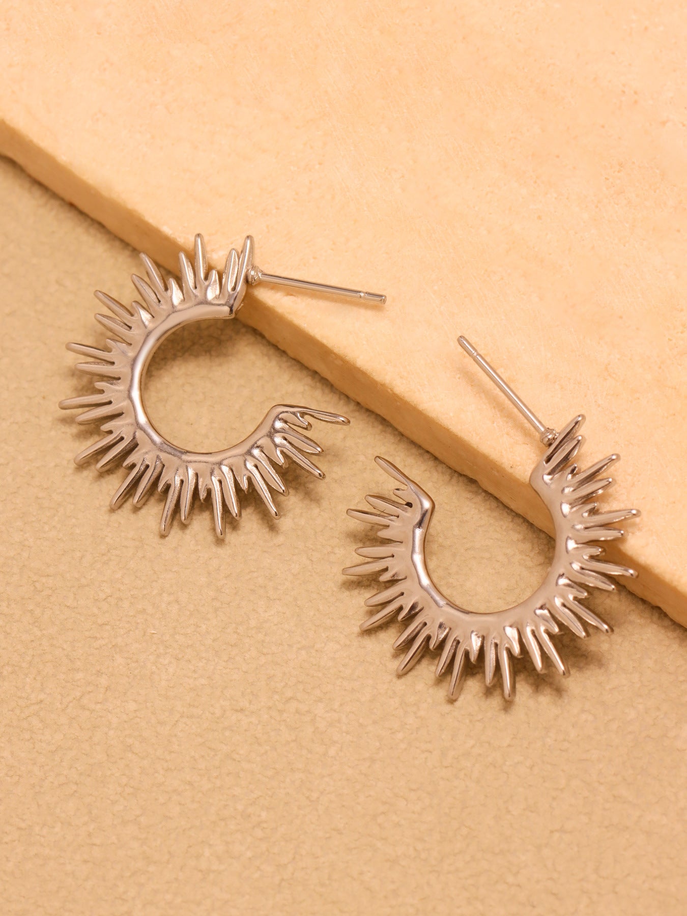 Planderful Sunflower Ray Earrings Gorgeous 18K Gold For Her