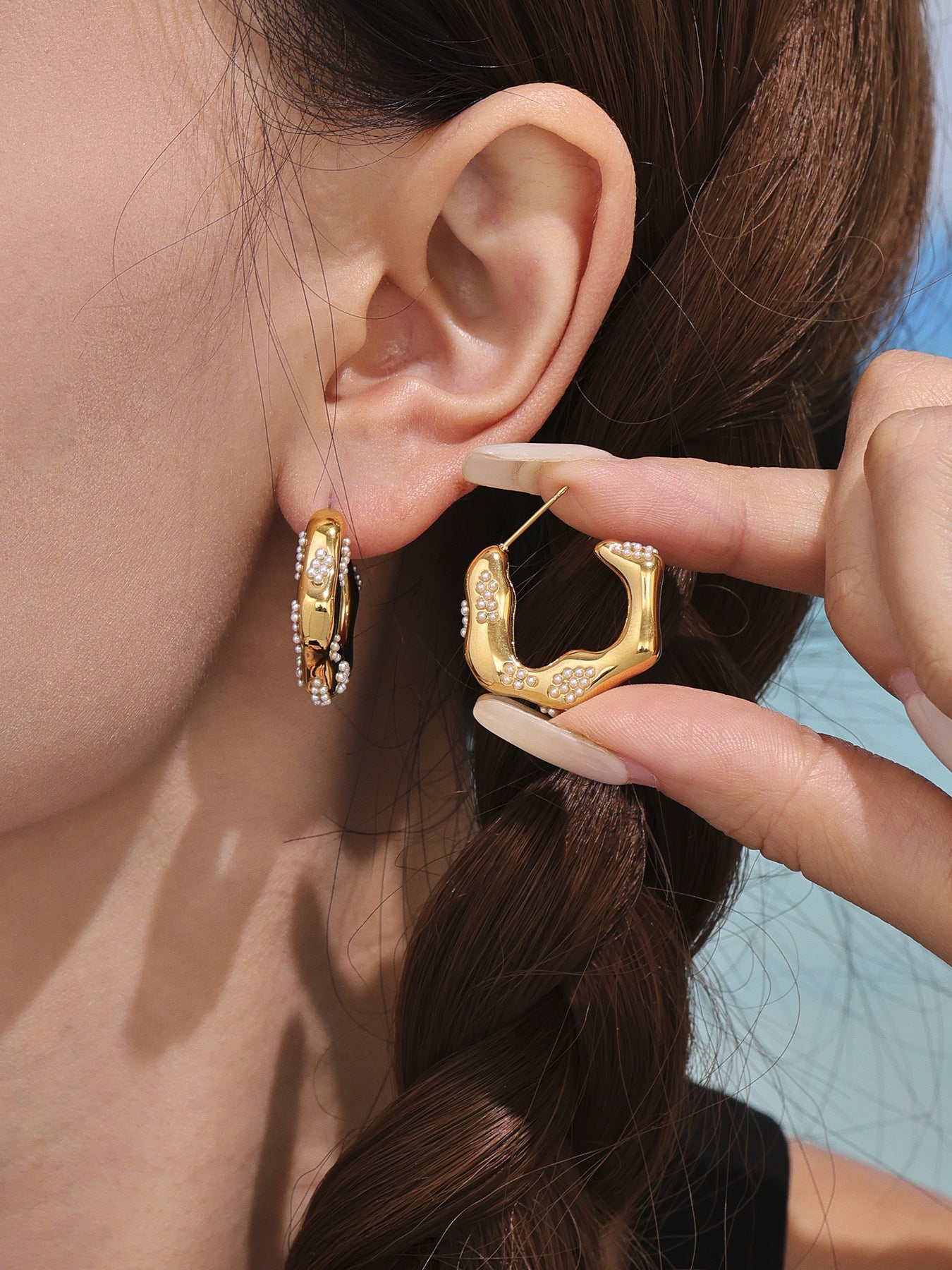 Planderful Inlaid Bead C Shape Wave Earrings Gold For Women