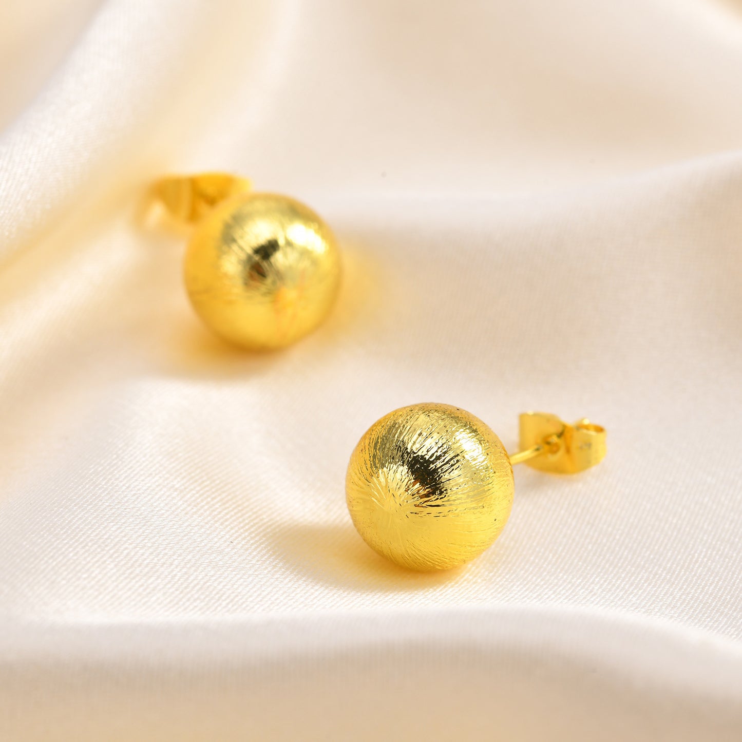 Round Ball Stud Earrings 18K Gold Women's Fashion Jewelry