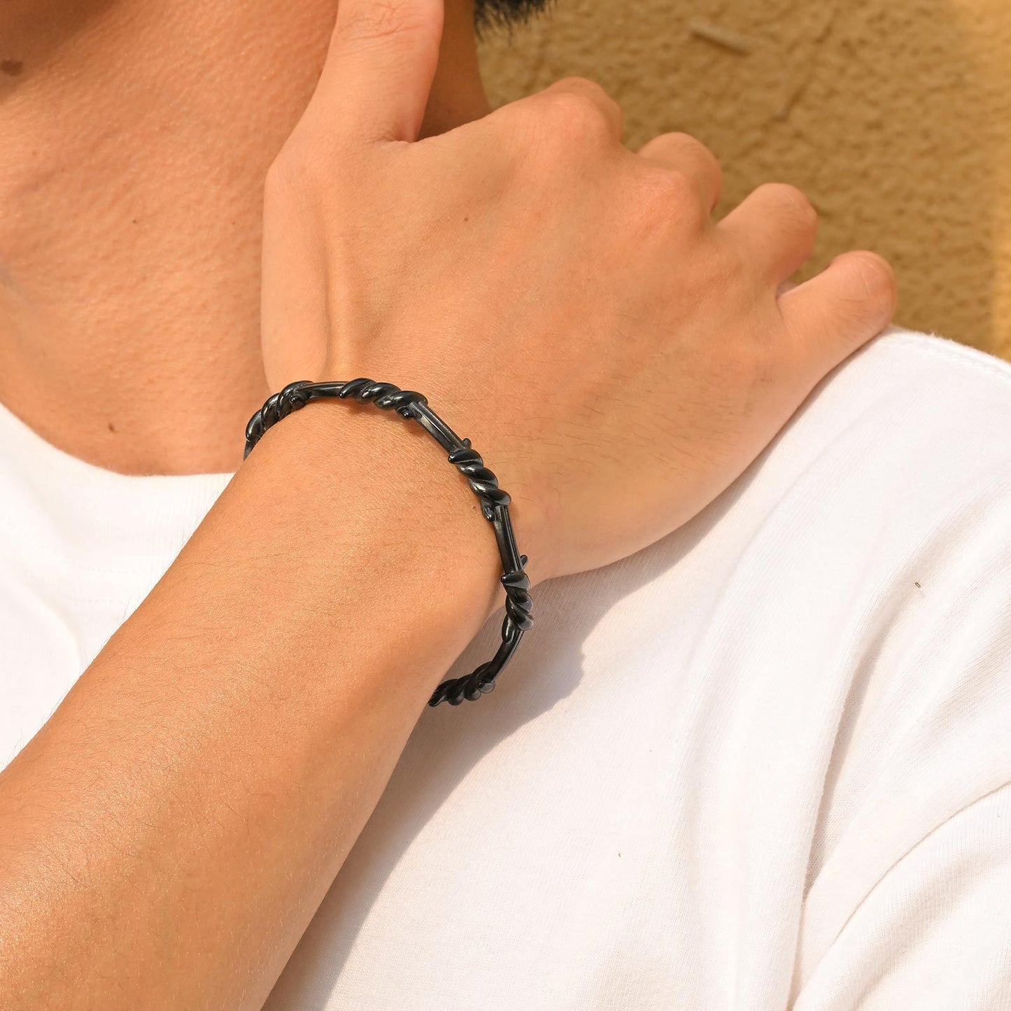 Planderful Men Stainless Steel Knotted C Shaped Bracelet