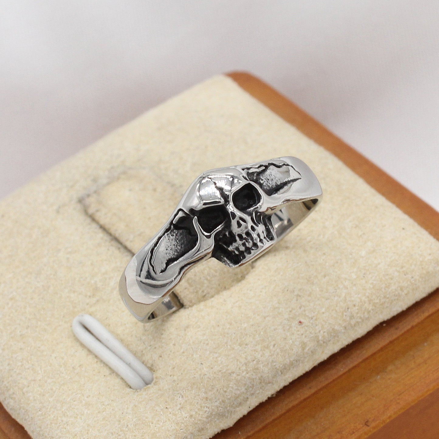Planderful Jewelry Everyday Genie Retro Skull Steel Ring For Men An Elegant Statement