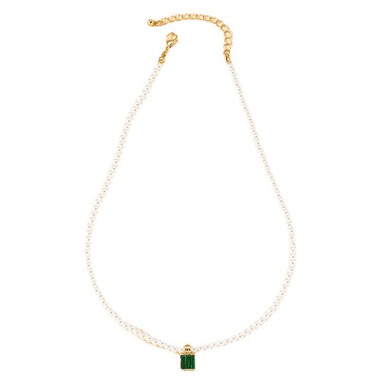 Stylish Pearl Pendant Necklace with a Modern Twist