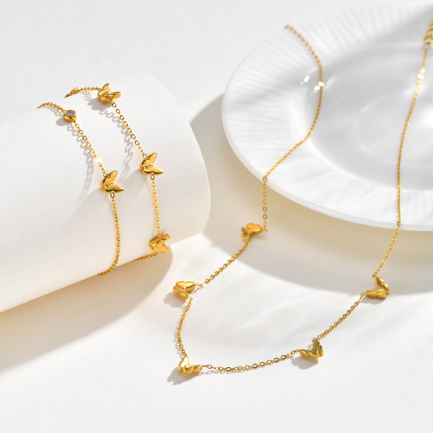 Stainless Steel Wind Delicate Sense Ladies Collarbone Chain Butterfly Necklace Gold