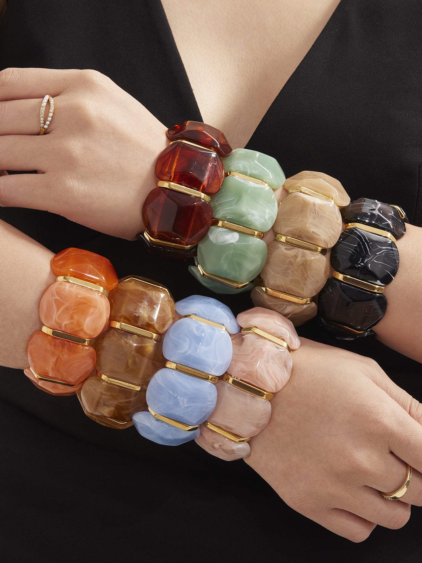 Planderful Unisex Genie Candy Resin Elastic Bracelet