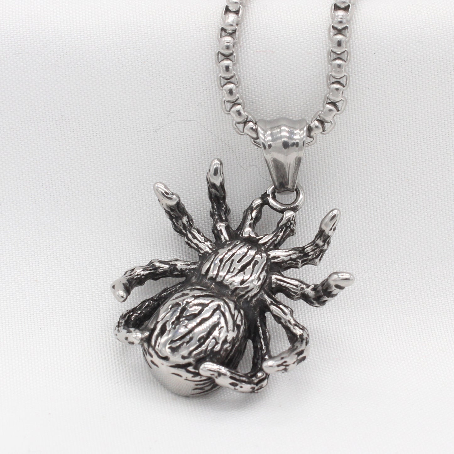 Planderful Everyday Genie – Retro Spider Men's Titanium Steel Pendant Necklace