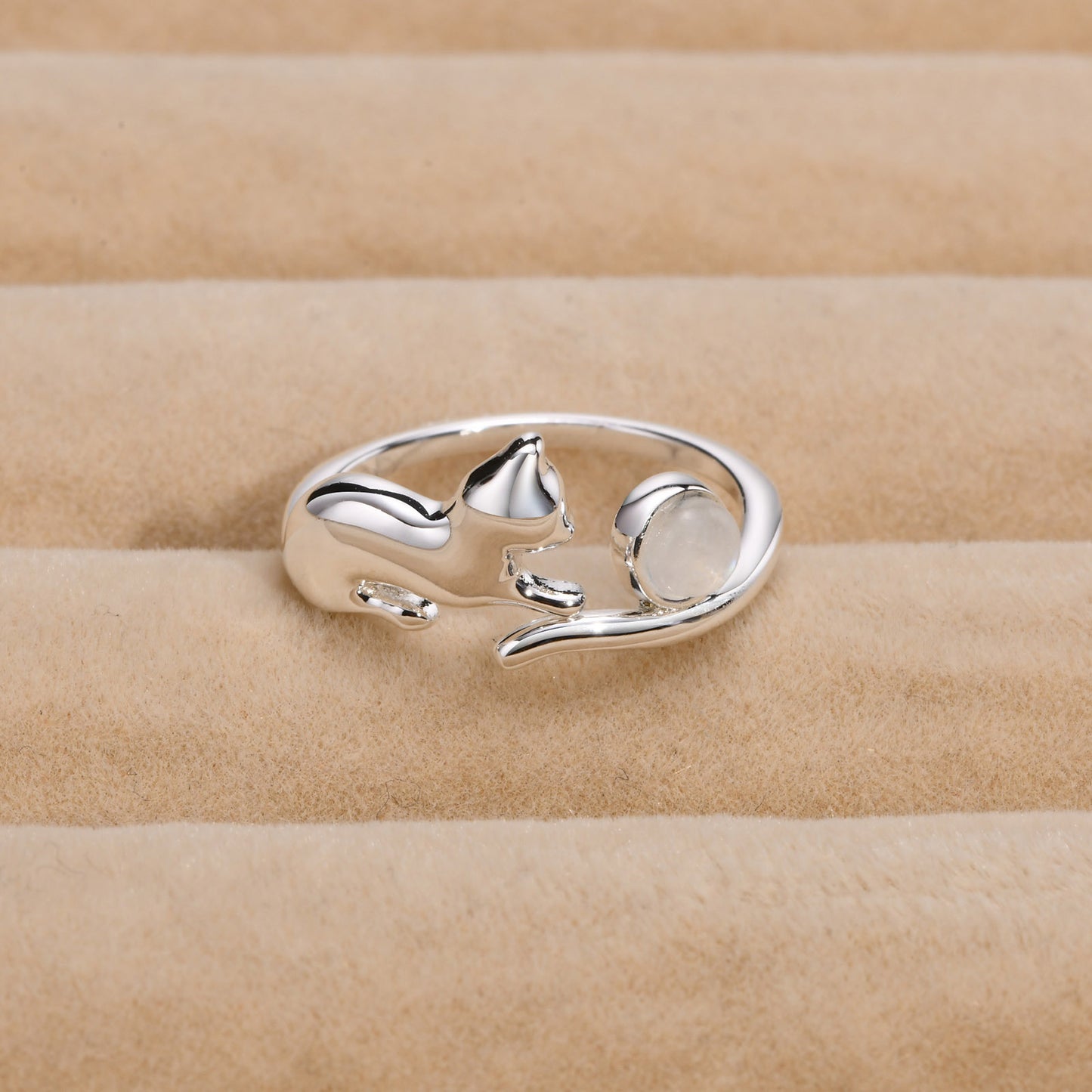 Adjustable Ladies Ring Copper Kitten Moonstone Fashion