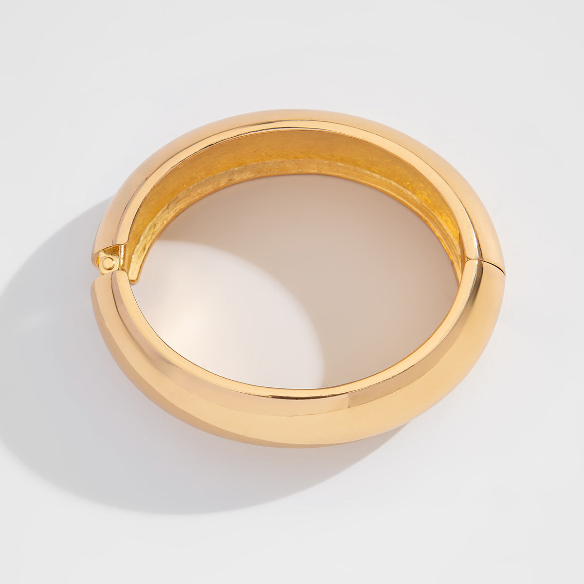 Planderful Vienna Verve Bracelet For Women Threaded Wave Design With Glossy Spring Buckle Statement Jewelry