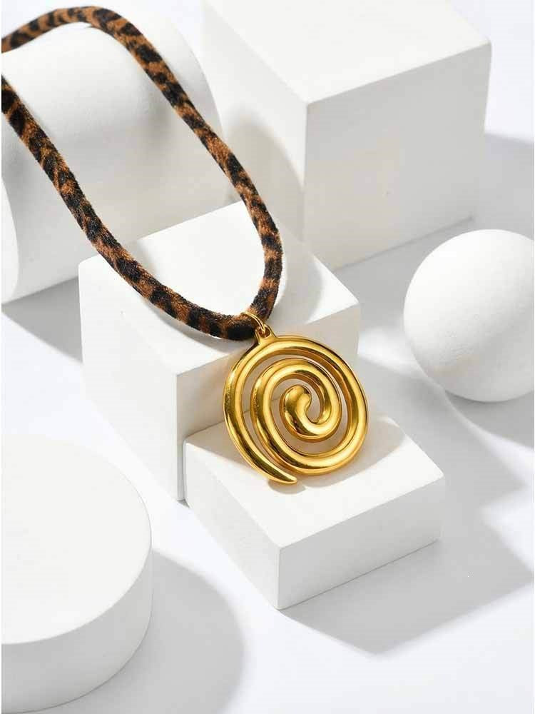 Cold Wind Ocean Stainless Steel Shell Pendant Leopard Print Long Item Decoration Necklace