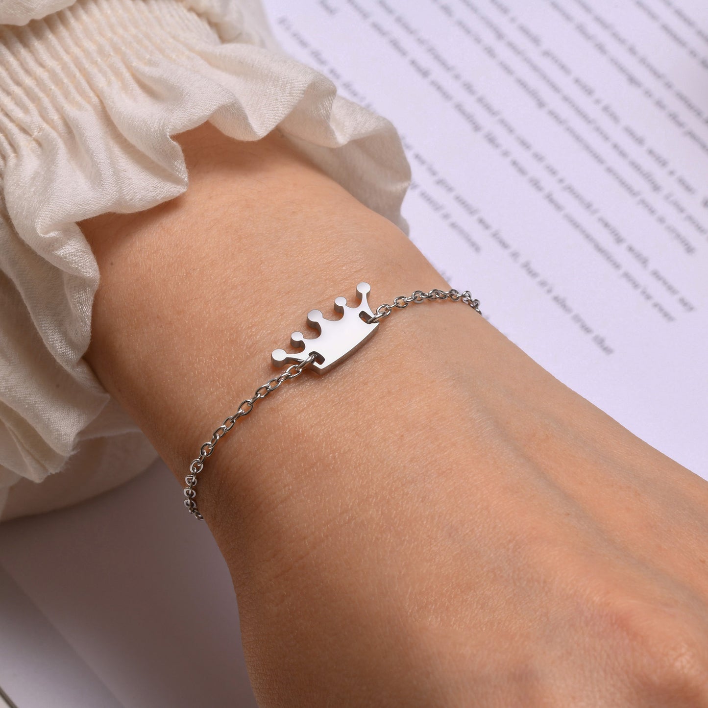 Titanium Steel Crown Bracelet Women's Fashion Accessories