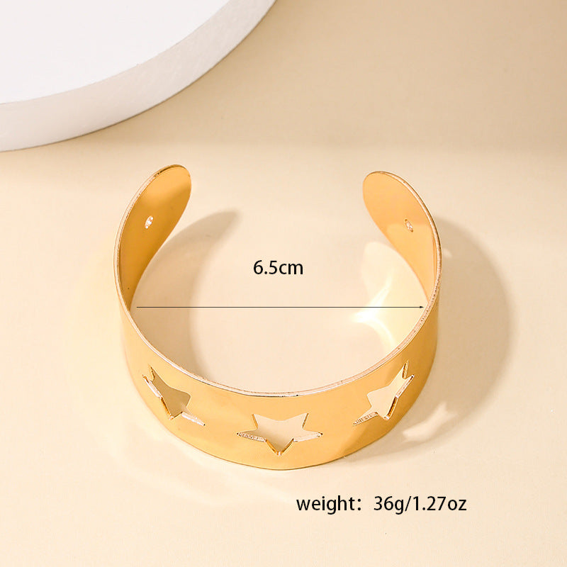 Exaggerated Hollowed Five-Pointed Star Women's Bracelet - Vienna Verve Collection
