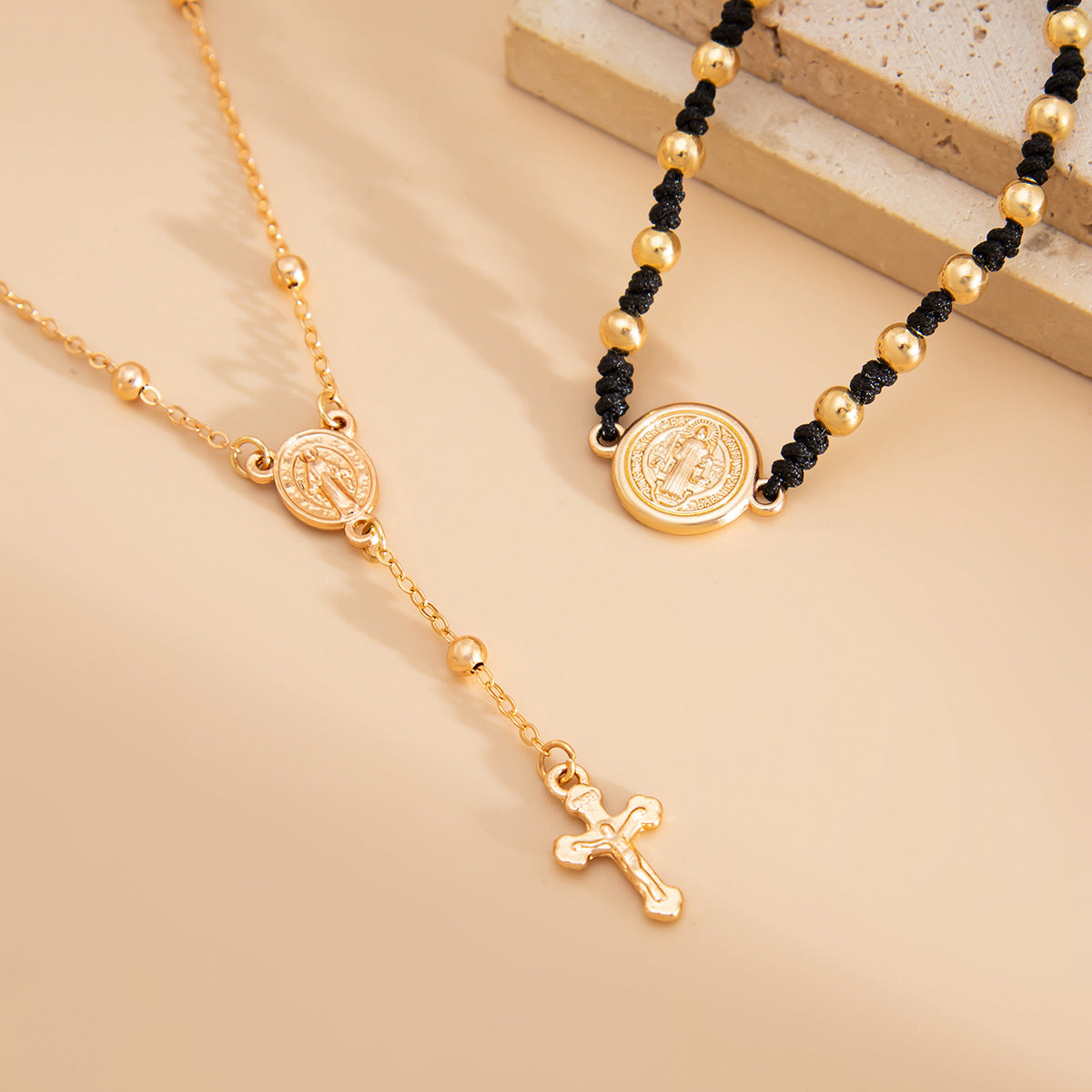 Planderful Vienna Verve Bracelet – Ethnic Style Retro Pendant Design