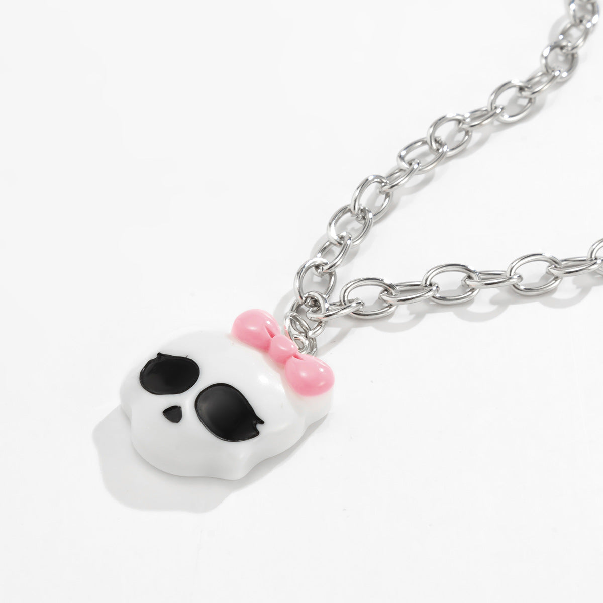 Planderful 3D Acrylic Alien Necklace For Halloween Fans Bold Statement Pendant Trendy Gift