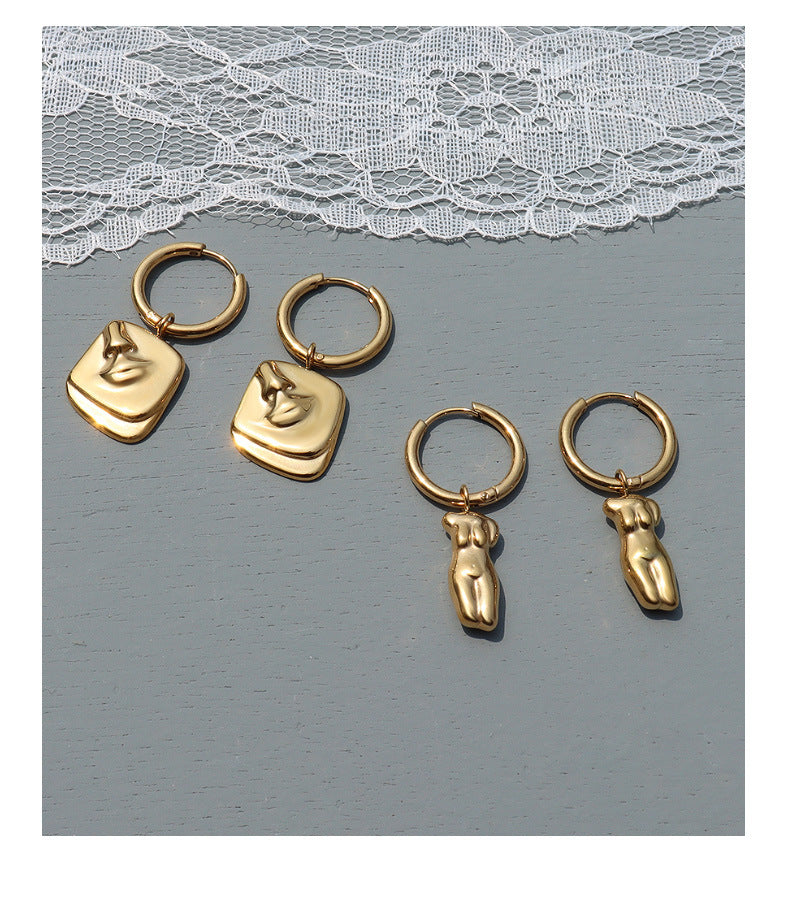 Geometric Circular Earrings in Gold Plated Titanium Steel