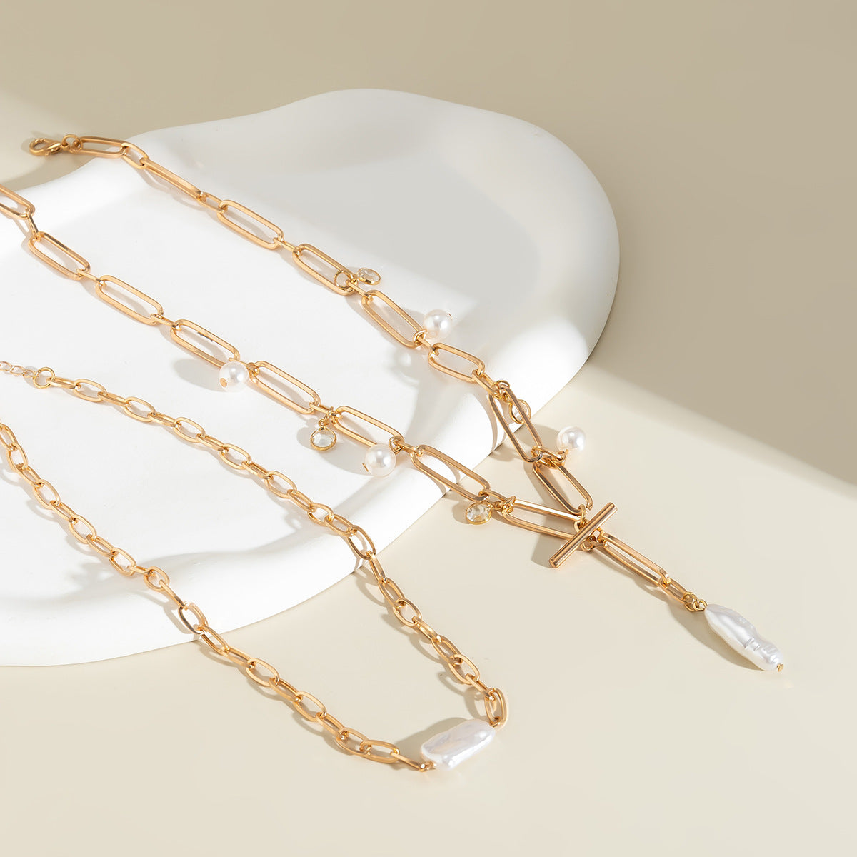 European and American Inspired Imitation Pearl Tassel Necklace with Zirconia Chain for Stylish Women