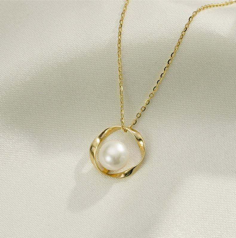 Mobius Pendant Pearl Silver Necklace